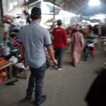 Plh Kadis Lingkungan Hidup Enrekang Sidak dan Bersihkan Pasar Sentral., IMG-20250731-WA0120