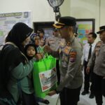 Peduli Stunting, Kapolres Madiun Salurkan Bansos untuk Masyarakat IMG-20250806-WA0082