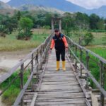 Jembatan Gantung Tapuan Diperbaiki Swadaya, Pj Kades Tungka Tegaskan Peran Pemerintah IMG-20250903-WA0083