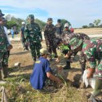 Implementasikan Bintahwil, Babinsa Jayengan Bantu Pengamanan Ibadah Minggu di GKI Coyudan IMG-20250907-WA0103