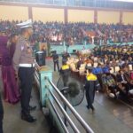 Polres Sintang Terjunkan Personel Dalam Pengamanan Acara Wisuda Universitas Kapuas Sintang Ke-XXII IMG-20251030-WA0068