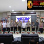 *Wujud Kepedulian Sosial Di Bulan Ramadan, Kapolda Sulsel Serahkan Zakat Fitrah* IMG_20260316_224237