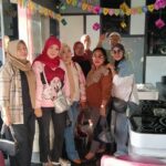 Kolaborasi Insan sosial.Pendiri Komunitas Kampus, Rajadeng Kr. Lau, bersama Ketua Komunitas Kampus Susi Silvana, serta sejumlah pengurus dan anggota. IMG-20260407-WA0484(1)