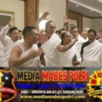 Ratusan Jamaah Haji Dari Surabaya, Jawa Timur, Siap Berangkat ke Tanah Suci