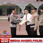 Kapolda Banten Pimpin Upacara Hari Kesadaran Nasional, Beri Penghargaan Personel Berprestasi