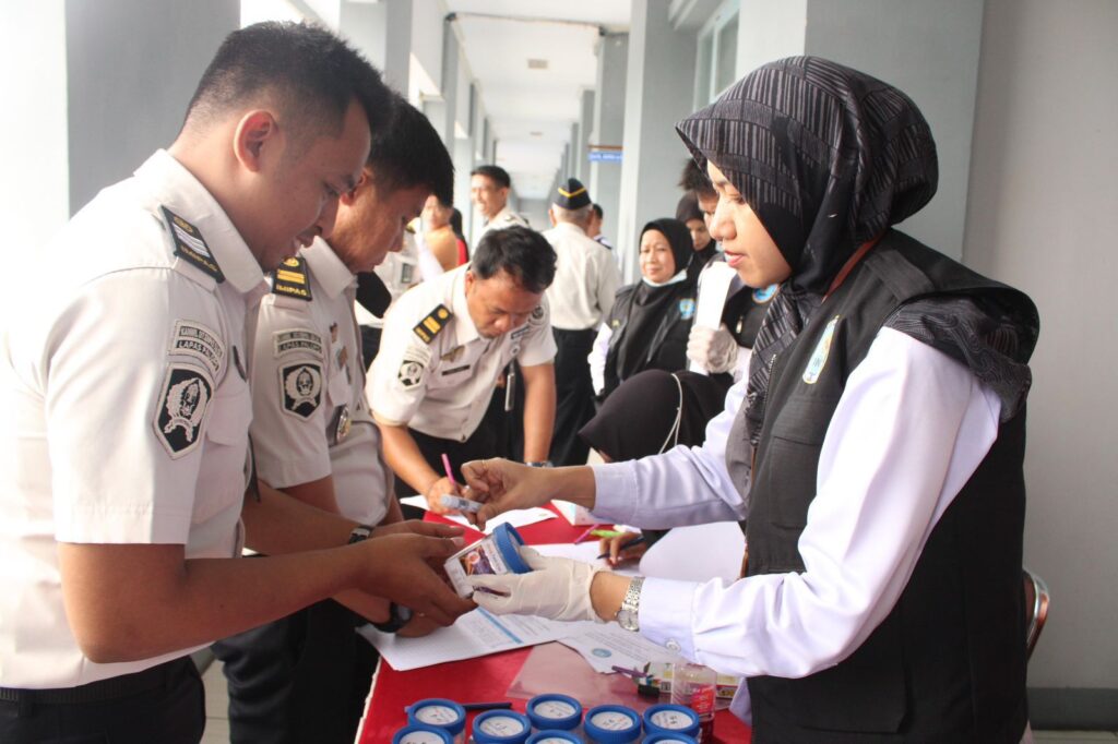 Peringati HBP ke-62, Lapas Palopo Laksanakan Tes Urin Massal, Tegaskan Komitmen Zero Narkoba