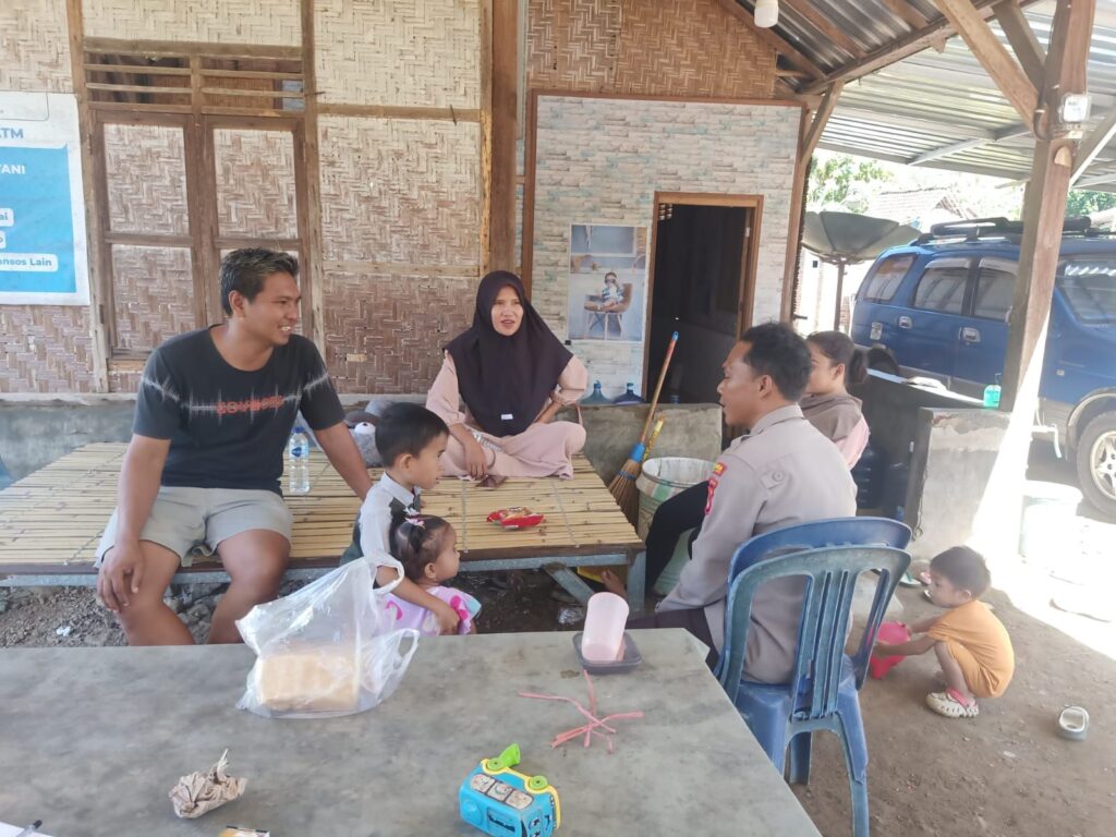 Bhabinkamtibmas Desa Lamunga Gencarkan Sosialisasi TPPO, Warga Diminta Gunakan Jalur Resmi Kerja ke Luar Negeri