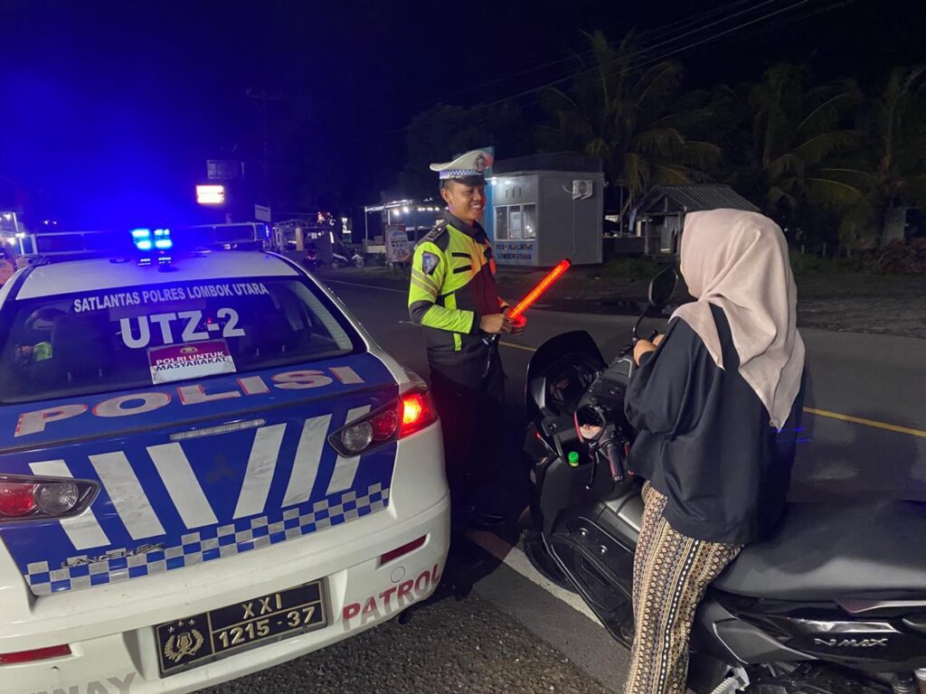 Satlantas Polres Lombok Utara Gelar Blue Light Patrol, Wujudkan Lalu Lintas Aman dan Kondusif