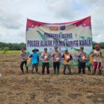 Gandeng Kelompok Tani Mukti Kapolsek Alalak Tanam 3 Hektar Jagung IMG-20260512-WA0093