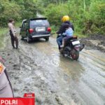 *Polsek Lore Utara Terapkan Sistem One Way di Titik Longsor Sedoa* IMG_20260526_122807