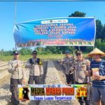Semangat Presisi di Sektor Pertanian, Polsek Teluk Batang Tanam Jagung Hibrida Bersama Masyarakat