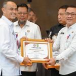 Komitmen Transparansi Diakui, Pemko Dumai Kembali Terima Penghargaan Keterbukaan Informasi Publik.