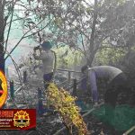 Sigap Merespons Laporan Warga, Ditsamapta Polda Kalteng Padamkan Kebakaran Lahan