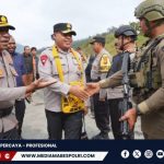 Kapolda Papua Tengah Kunjungi Intan Jaya, Berikan Motivasi Anggota dan Pesan Jaga Keamanan