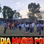 *Jelang HUT RI ke-81, Bhabinkamtibmas Desa Ai Mual Latih Paskibraka di Lapangan Kantor Kecamatan Lantung*