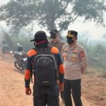 Kapolres Ketapang Tinjau Langsung Lokasi Karhutla di Pelang–Kepuluk, Upaya Pemadaman Terus Dimaksimalkan