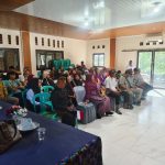 Bhabinkamtibmas Pantau Pendaftaran Bakal Calon Kepala Desa Kemuning IMG-20260826-WA0020