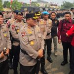 Kapolda Kalbar Kerahkan 300 Personel Brimob untuk Penanganan Karhutla Screenshot_2026-08-25-23-05-24-36_6012fa4d4ddec268fc5c7112cbb265e7