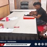 Tersangka Korupsi PLTS Tiga Kampung di Nabire Dilimpahkan ke JPU Desain tanpa judul_20260910_190323_0000