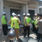 Itwasda Polda NTB Cek Pembangunan Asrama Polsubsektor Brang Ene IMG-20260929-WA0012
