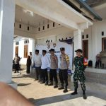 Siapkan Pengamanan Pilkades 2026, Polres Sumbawa Barat Gelar Apel Satkamling di Desa Rarak Ronges IMG-20261009-WA0001