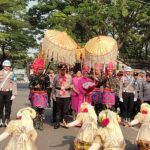 Irjen Pol. Awal Chaeruddin Tiba Di Mapolda Sulsel, Di Sambut Oleh Tarian Dan Angngaru Tradisi Adat Bugis Makassar IMG-20261009-WA0005