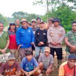 Polri Bersama TNI dan Masyarakat Gotong Royong Bangun Jembatan Darurat Sungai Sopang di Hulu Gurung IMG-20261009-WA0032