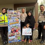 Ditlantas Polda Kalbar Ajak Anak Belajar Tertib Berlalu Lintas Lewat Kegiatan Mewarnai