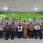 Polda Kalbar Tanamkan Kesadaran Hukum kepada Pelajar SMA Negeri 6 Pontianak melalui Program Polisi Peduli Pendidikan