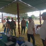 Dampingi Kunjungan Bupati Sumbawa Barat Cek Kesiapan TPS E-Voting Desa Sermong, Bhabinkamtibmas Pastikan Situasi Kondusif