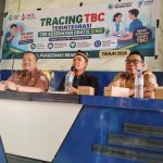 Dukung Kesehatan Masyarakat, Bhabinkamtibmas Hadiri Tracing TBC Terintegrasi dan Cek Kesehatan Gratis di Desa Moteng