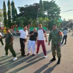 Semarakkan Program STBM, Bhabinkamtibmas Kelurahan Arab Kenangan Dampingi Jalan Santai dan Senam Bersama Warga