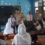 Kapolres Kapuas Hulu Sambangi SMPN 7 Putussibau, Ajak Pelajar Cegah Perundungan