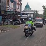 Polisi Bersama Masyarakat, Aksi Humanis Pengawalan Jenazah Warnai Pelaksanaan Operasi Patuh Kapuas-2026